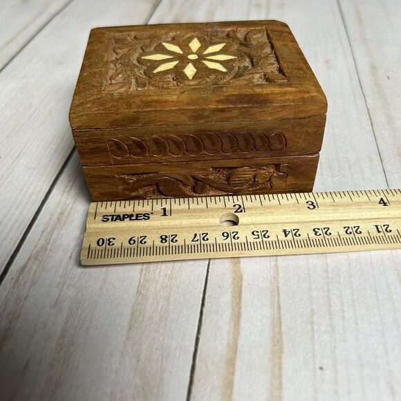 Vintage Wooden Carved Hinged Trinket Jewelry Ring Box 3 X 1.75 in - Picture 8 of 9